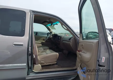 2000 Toyota Tundra Ltd V8 z USA, uszkodzony, nr VIN 5TBRT381XYS028936